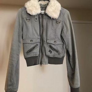 A&F Cropped bomber jacket